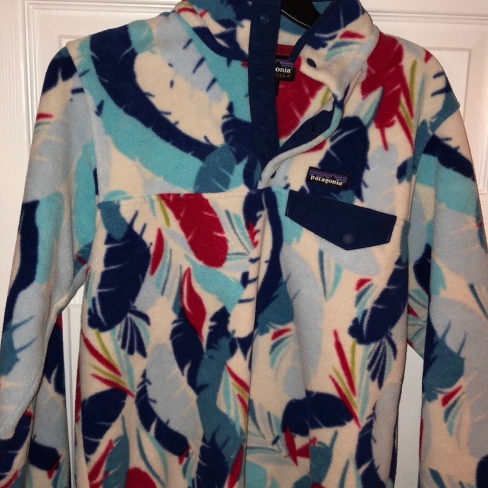 RARE Feather Print Patagonia